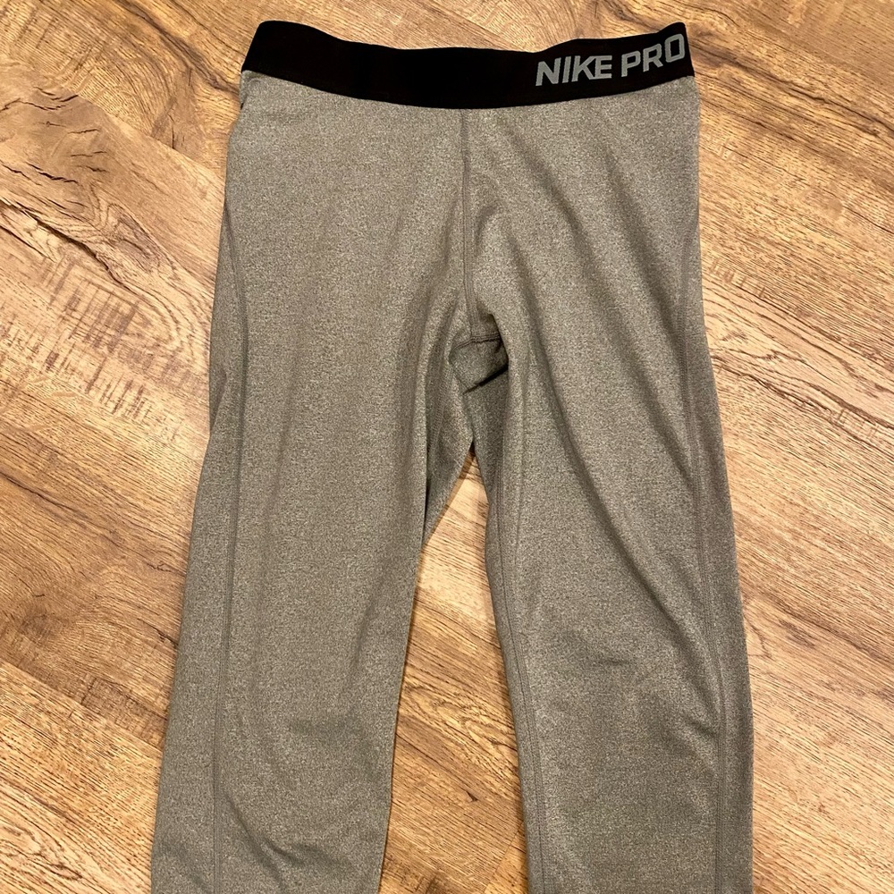 Nike Pro Dri-Fit Capri Leggings